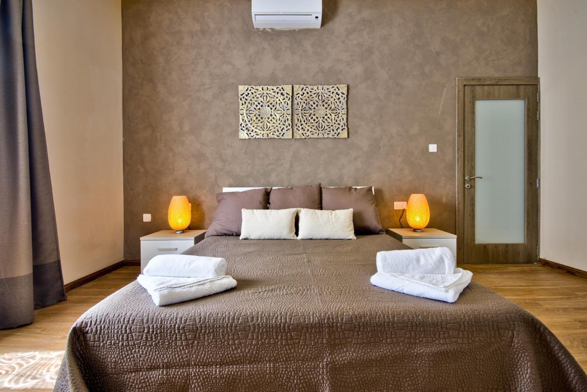 Maltese Luxury Villas - Sunset Infinity Pools, Indoor Heated Pools And More! เมลลิฮา ภายนอก รูปภาพ